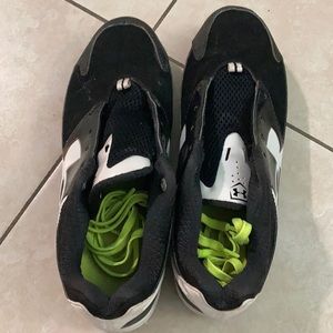 Under Armour women football softball shoes size 9
